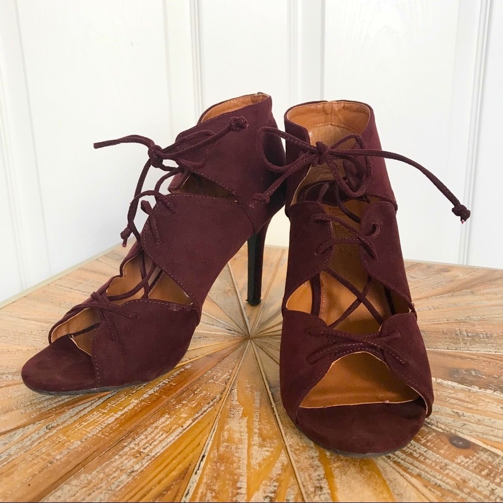 Used Madeline Stuart Bordeaux Lace Up Sandals